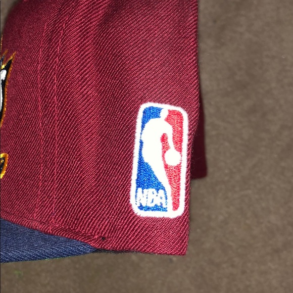 Mitchell & Ness SnapBack hat - Picture 3 of 3